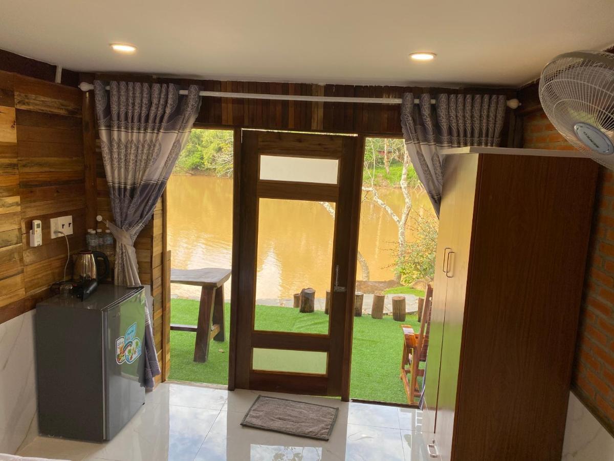 Floor River View กั๊ตเตียน ภายนอก รูปภาพ