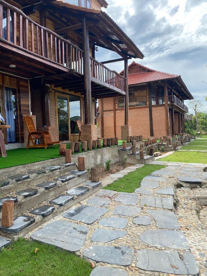 Floor River View กั๊ตเตียน ภายนอก รูปภาพ