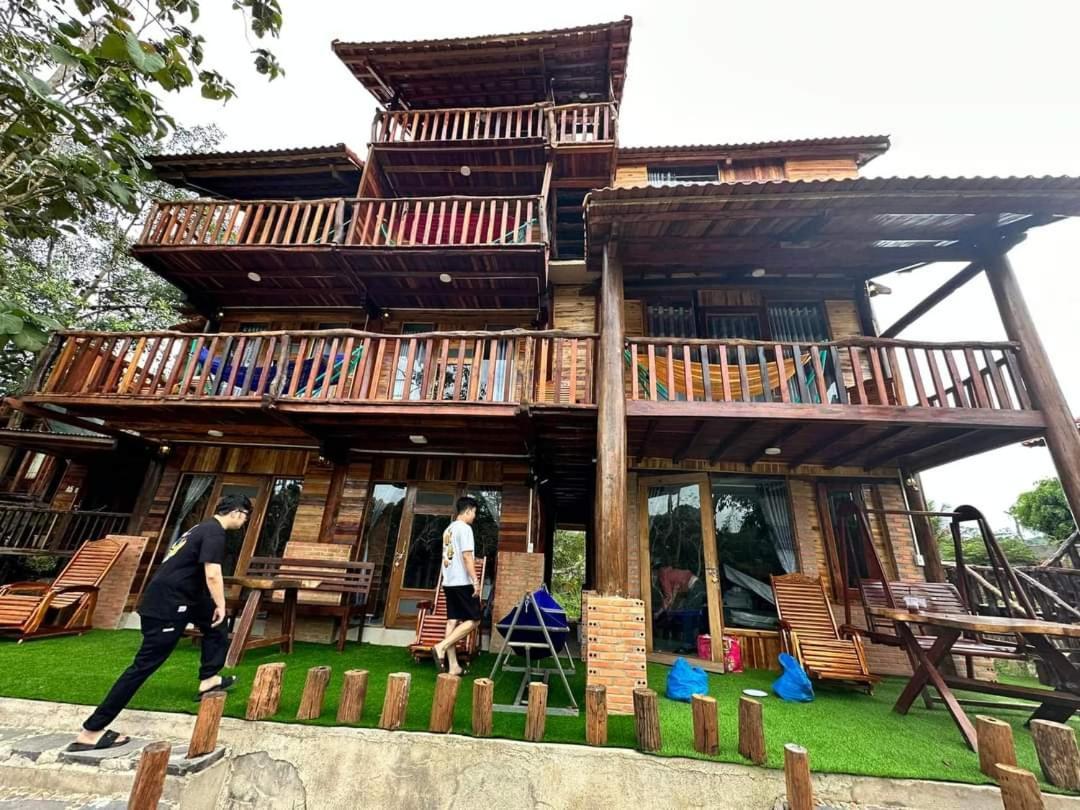 Floor River View กั๊ตเตียน ภายนอก รูปภาพ