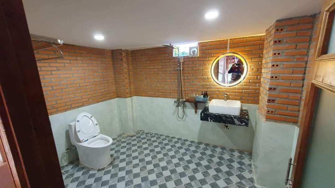 Floor River View กั๊ตเตียน ภายนอก รูปภาพ