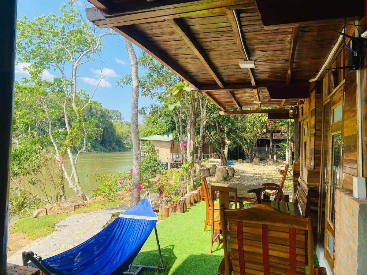 Floor River View กั๊ตเตียน ภายนอก รูปภาพ
